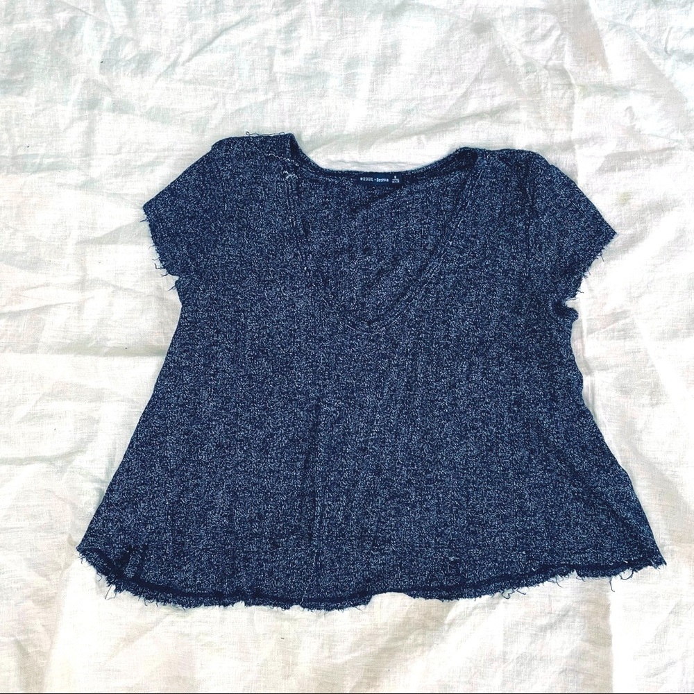 Knit crop top raw hem